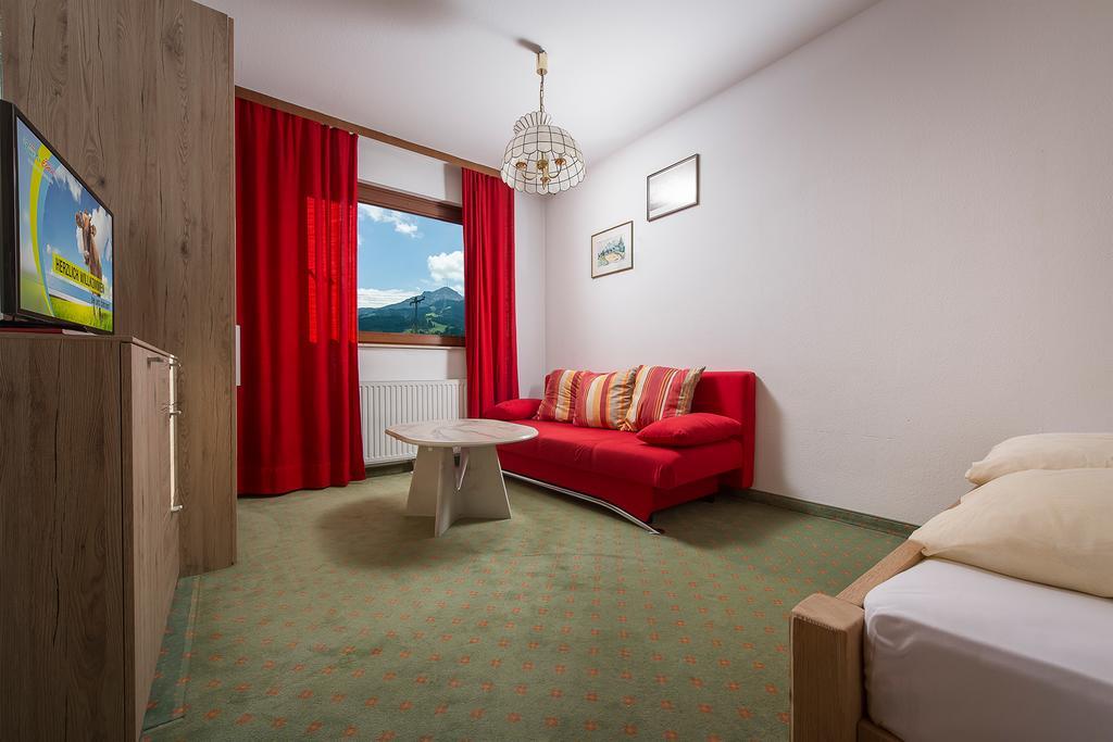 Familienhotel Central Sankt Johann in Tirol Bilik gambar