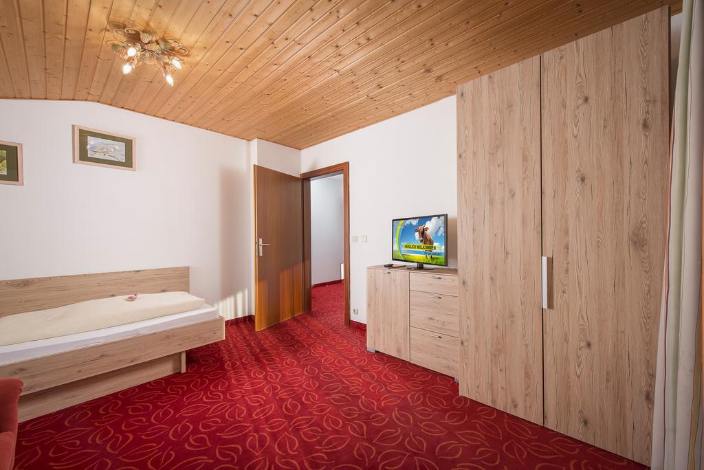 Familienhotel Central Sankt Johann in Tirol Bilik gambar