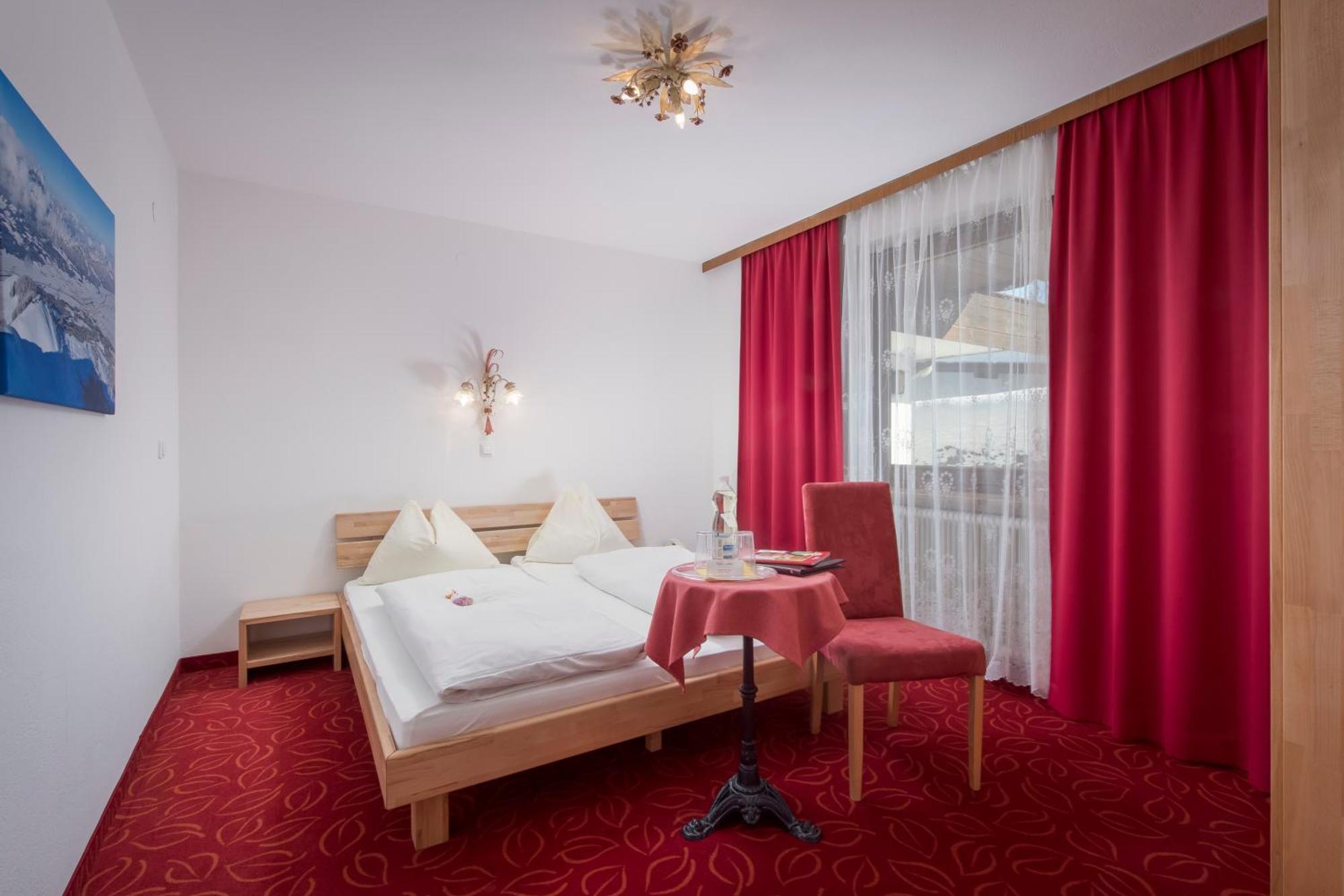 Familienhotel Central Sankt Johann in Tirol Bilik gambar